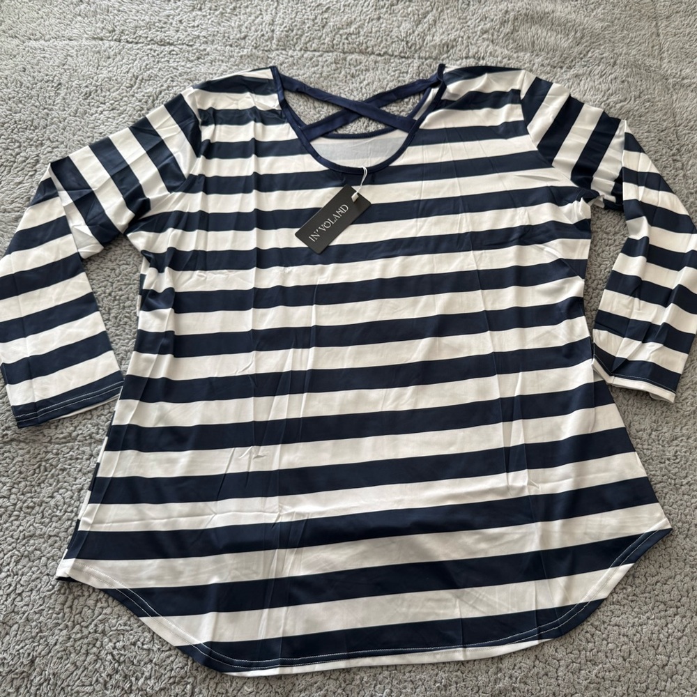 Involand Striped Navy and White Long Sleeve Top